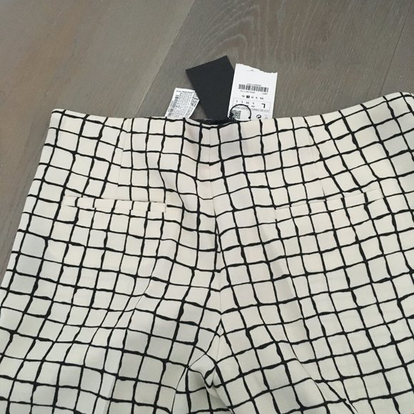Zara Suit - Picture 4 of 12